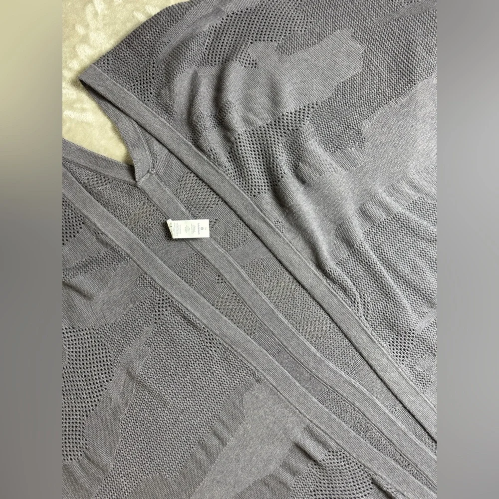 Lululemon Womens Wrap Duster Find Your Light Gray Moonwalk Cotton Silk OSFA Yoga